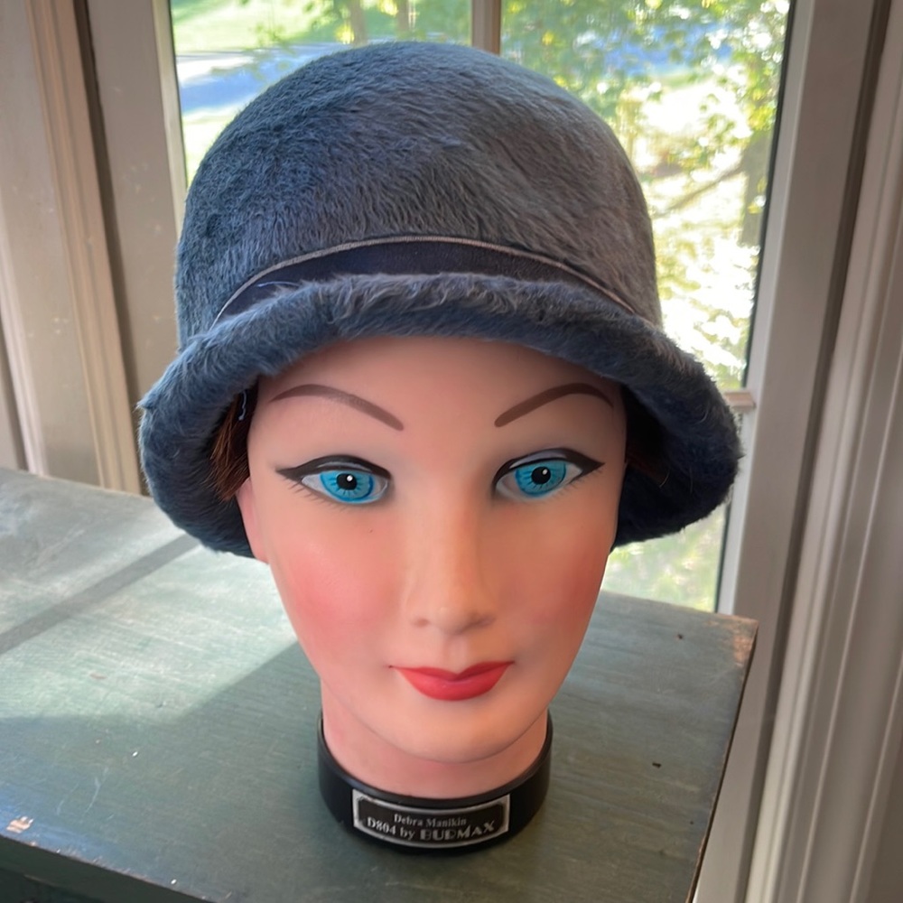 VINTAGE PRINCESS LUSTRE FUR BLUE HAT MADE IN ITALY